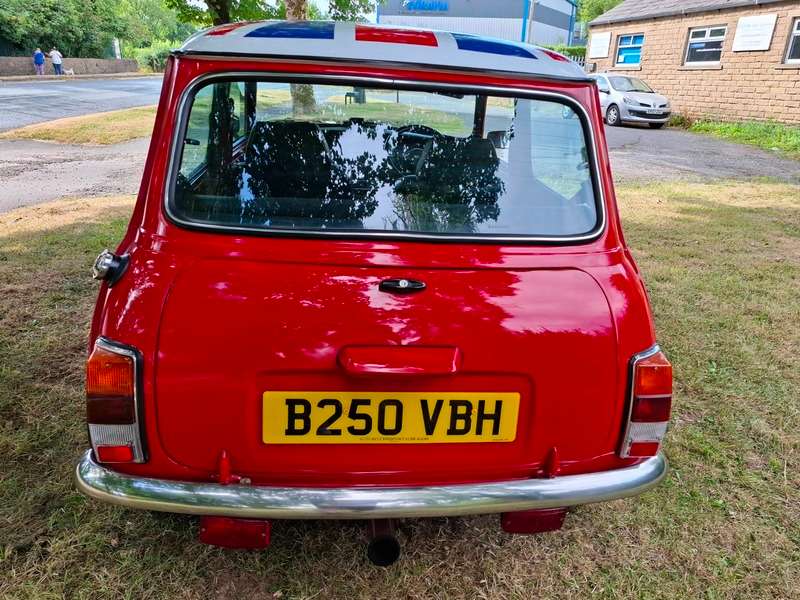1984 AUSTIN MINI 1984 AUSTIN MINI