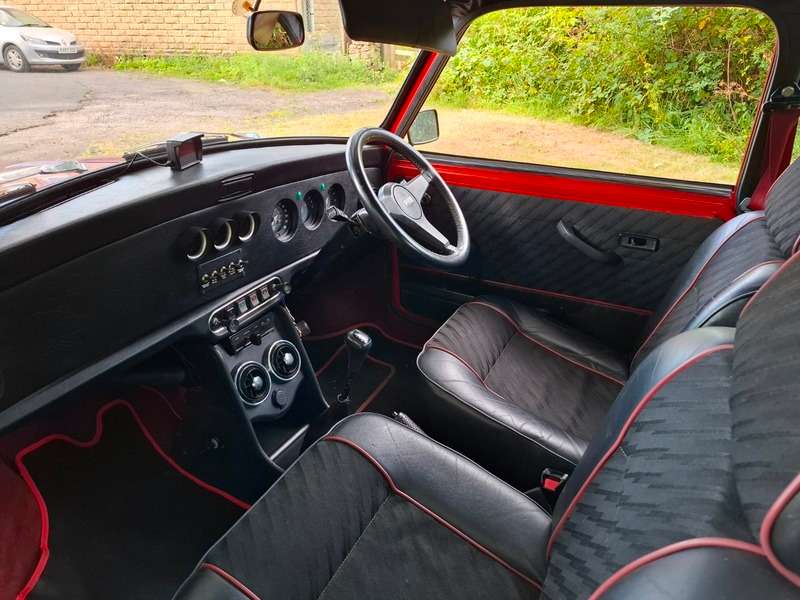 1984 AUSTIN MINI 1984 AUSTIN MINI
