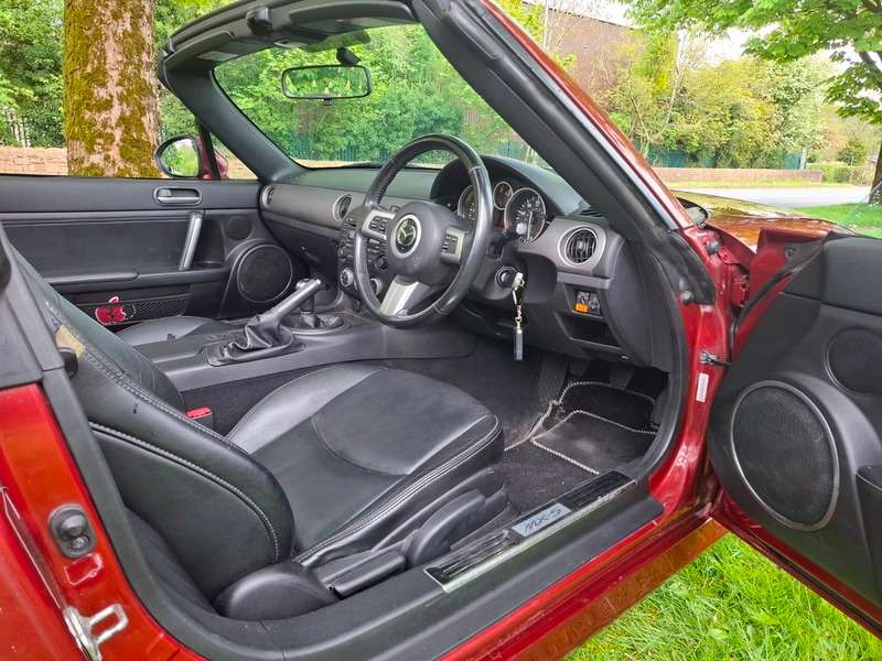 2012 MAZDA MX-5 2012 MAZDA MX-5