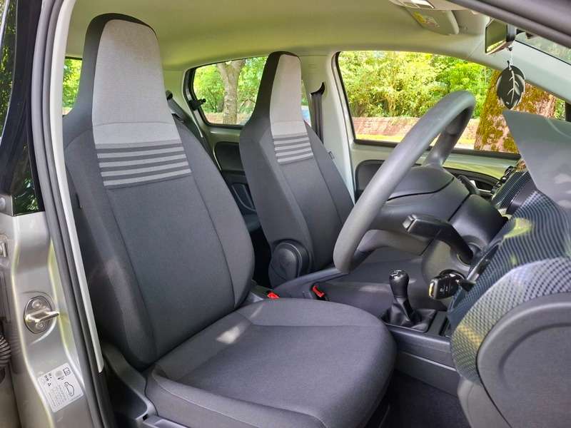 2021 VOLKSWAGEN UP 2021 VOLKSWAGEN UP