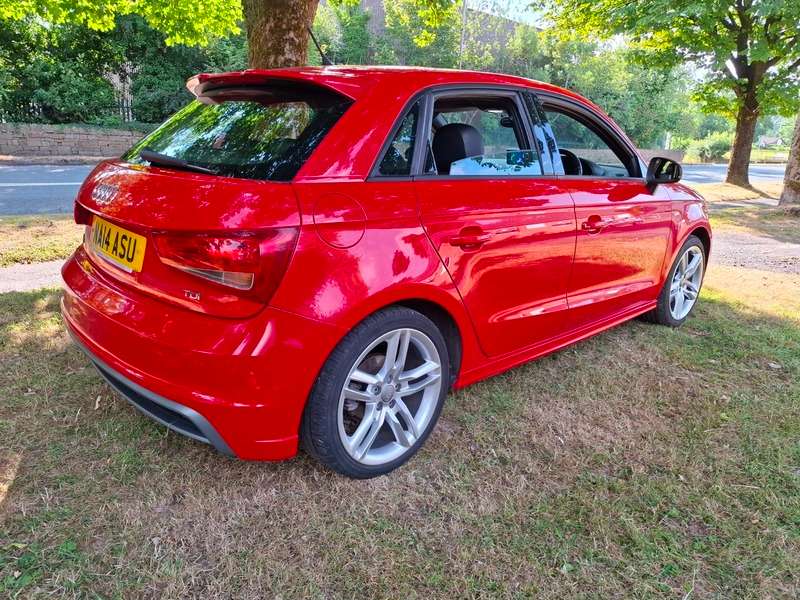 A 2014 AUDI A1 SPORTBACK TDI S LINE A 2014 AUDI A1 SPORTBACK TDI S LINE