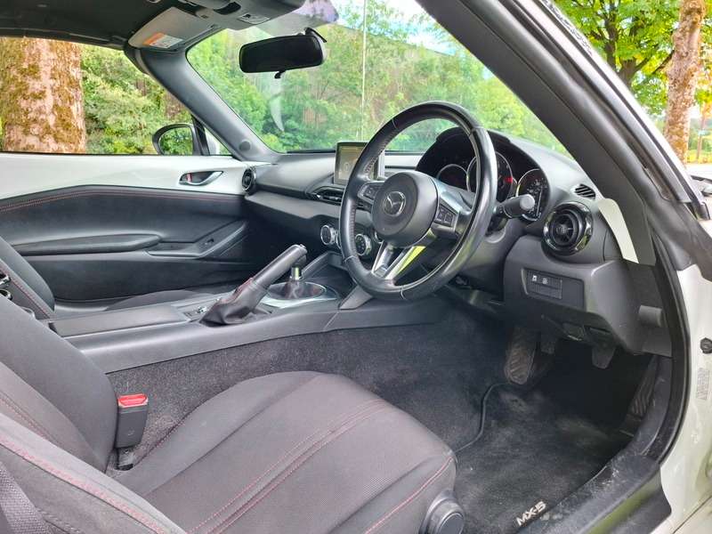 2015 MAZDA MX-5 2015 MAZDA MX-5