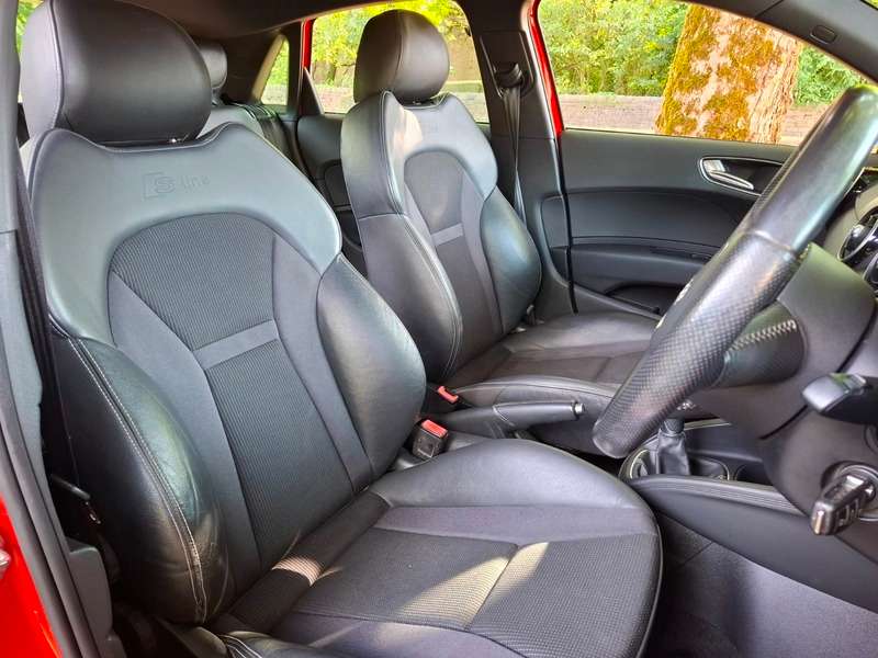 2014 AUDI A1 2014 AUDI A1