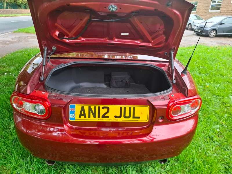 2012 MAZDA MX-5 2012 MAZDA MX-5