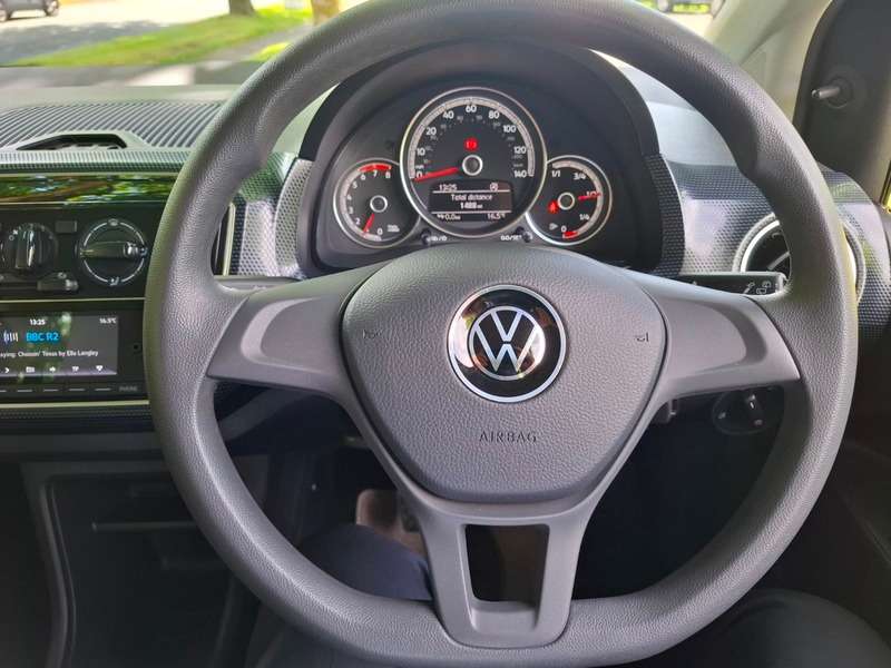 2021 VOLKSWAGEN UP 2021 VOLKSWAGEN UP