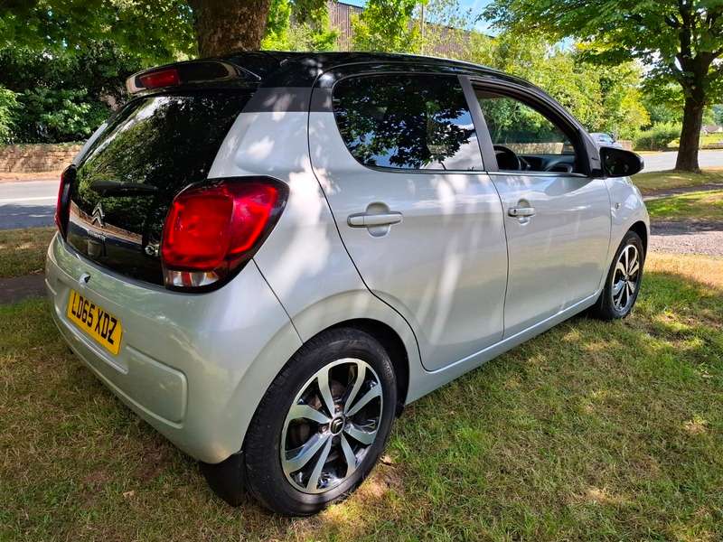 A 2015 CITROEN C1 FLAIR S/S A 2015 CITROEN C1 FLAIR S/S
