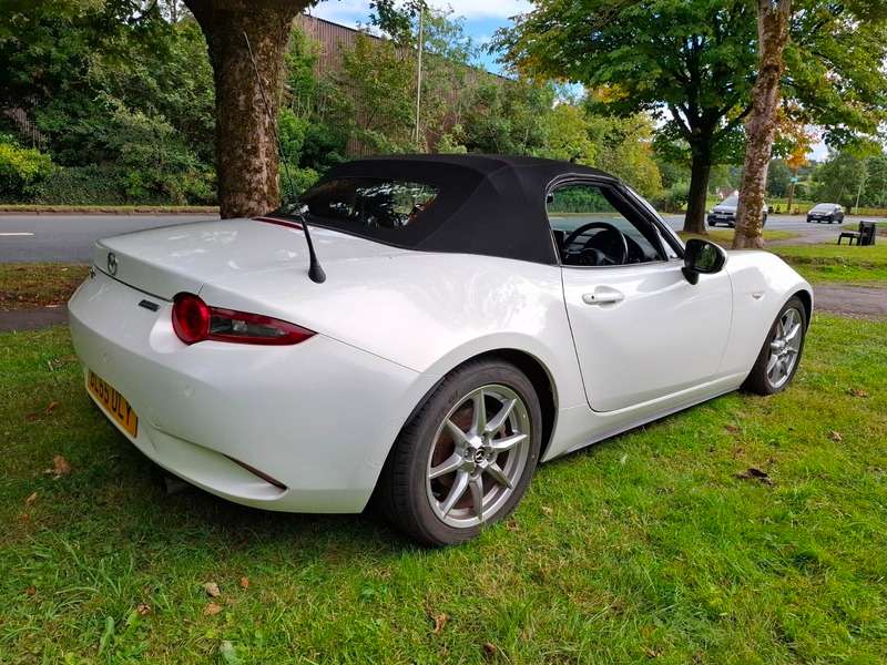 2015 MAZDA MX-5 2015 MAZDA MX-5