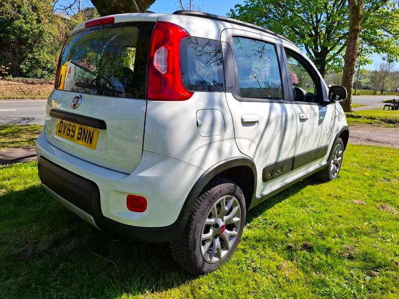 A 2019 FIAT PANDA TWINAIR A 2019 FIAT PANDA TWINAIR