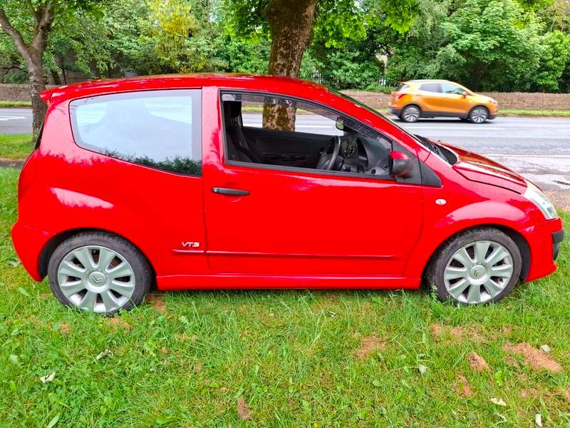 A 2009 CITROEN C2 16V VTS A 2009 CITROEN C2 16V VTS
