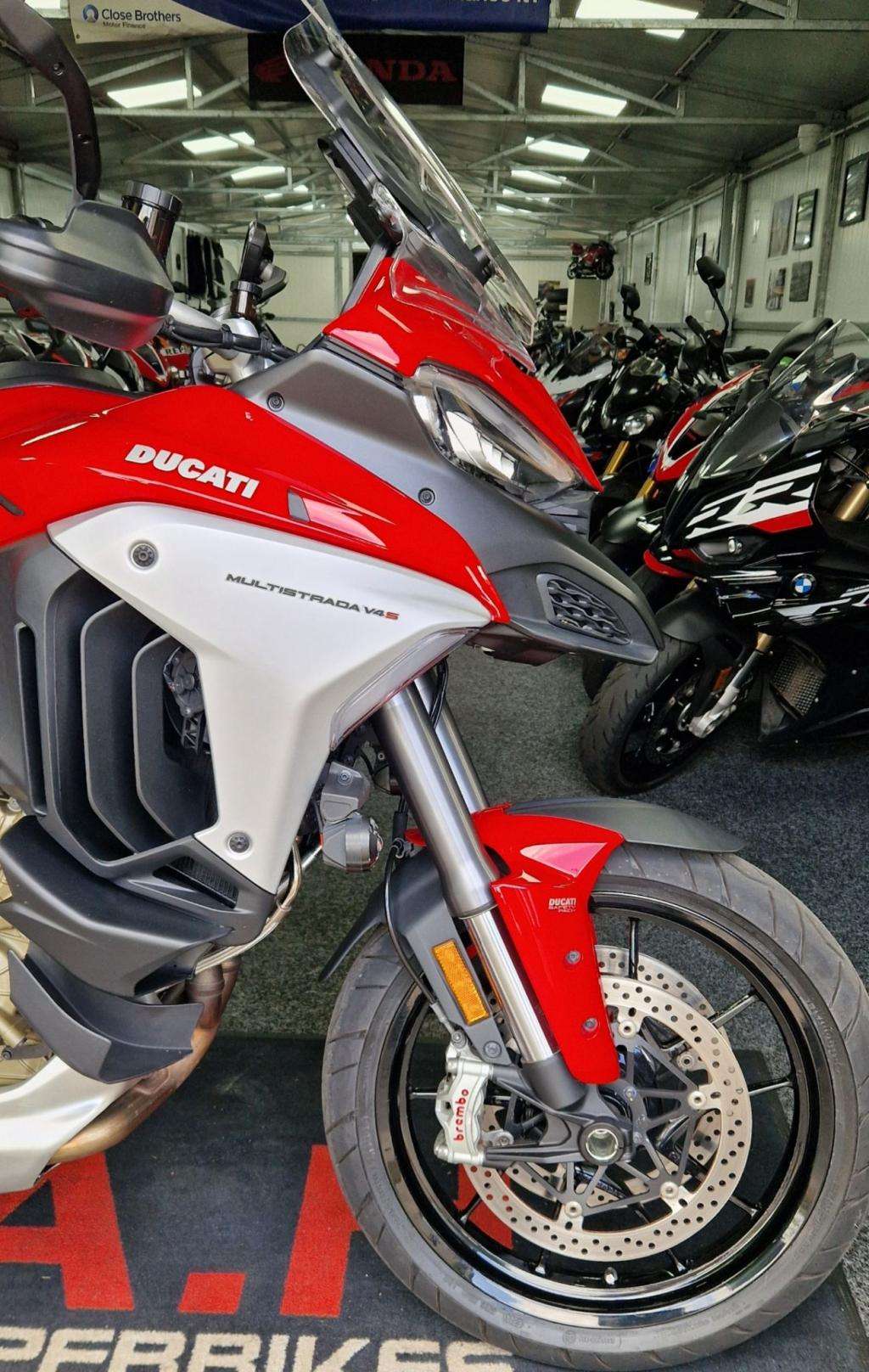2021 DUCATI MULTISTRADA V4 S 2021 DUCATI MULTISTRADA V4 S