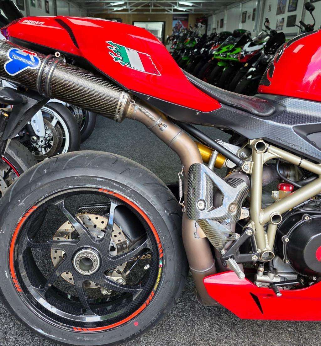 2011 DUCATI 1198 S 2011 DUCATI 1198 S