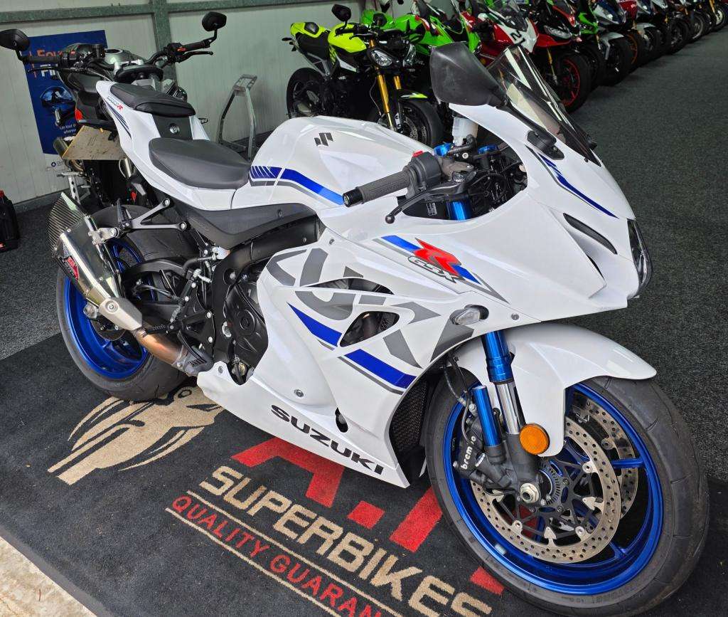 Check out this Suzuki Gsxr 1000 Ral8 2018 Petrol