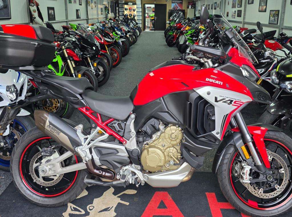 2021 DUCATI MULTISTRADA V4 S 2021 DUCATI MULTISTRADA V4 S