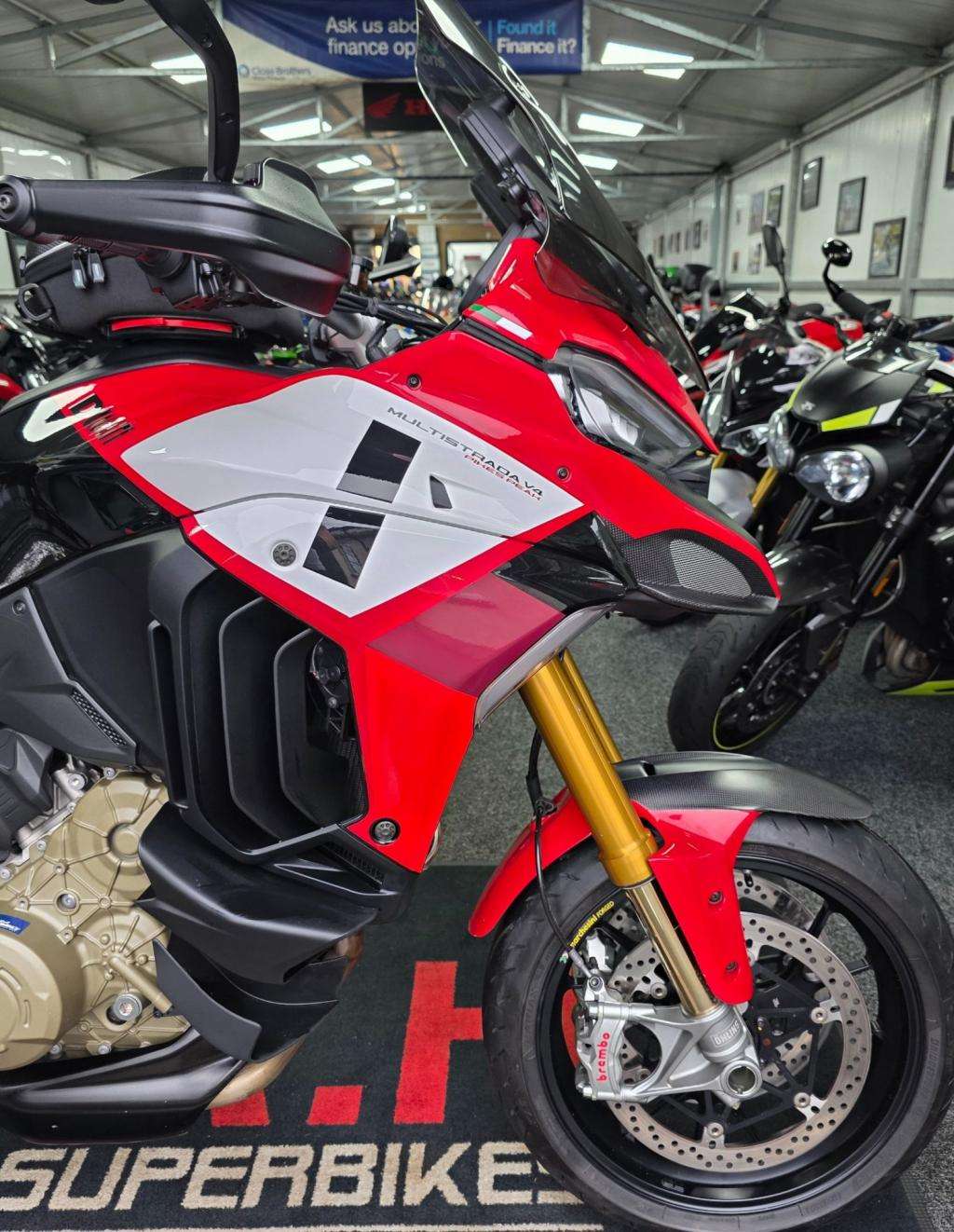 2022 DUCATI MULTISTRADA V4 PIKES PEAK 2022 DUCATI MULTISTRADA V4 PIKES PEAK