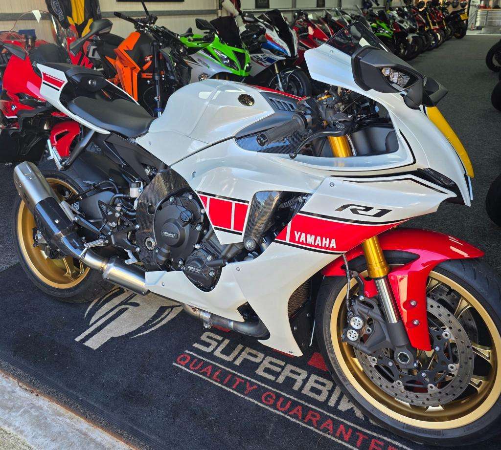 A 2023 YAMAHA YZF R1 21 (YZF1000) Yzf R1 A 2023 YAMAHA YZF R1 21 (YZF1000) Yzf R1