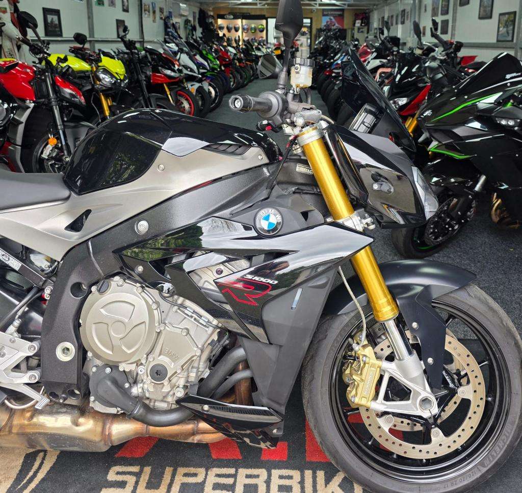 A 2015 BMW S 1000 R A 2015 BMW S 1000 R