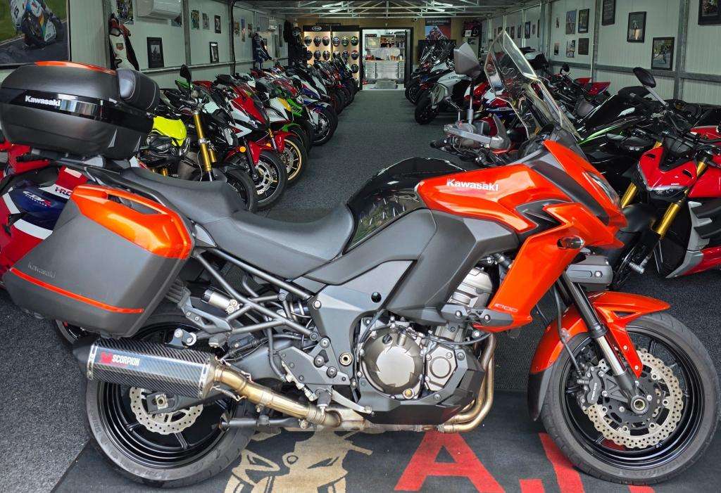 A 2015 KAWASAKI KLZ 1000 BFF Klz 1000 Versys A 2015 KAWASAKI KLZ 1000 BFF Klz 1000 Versys