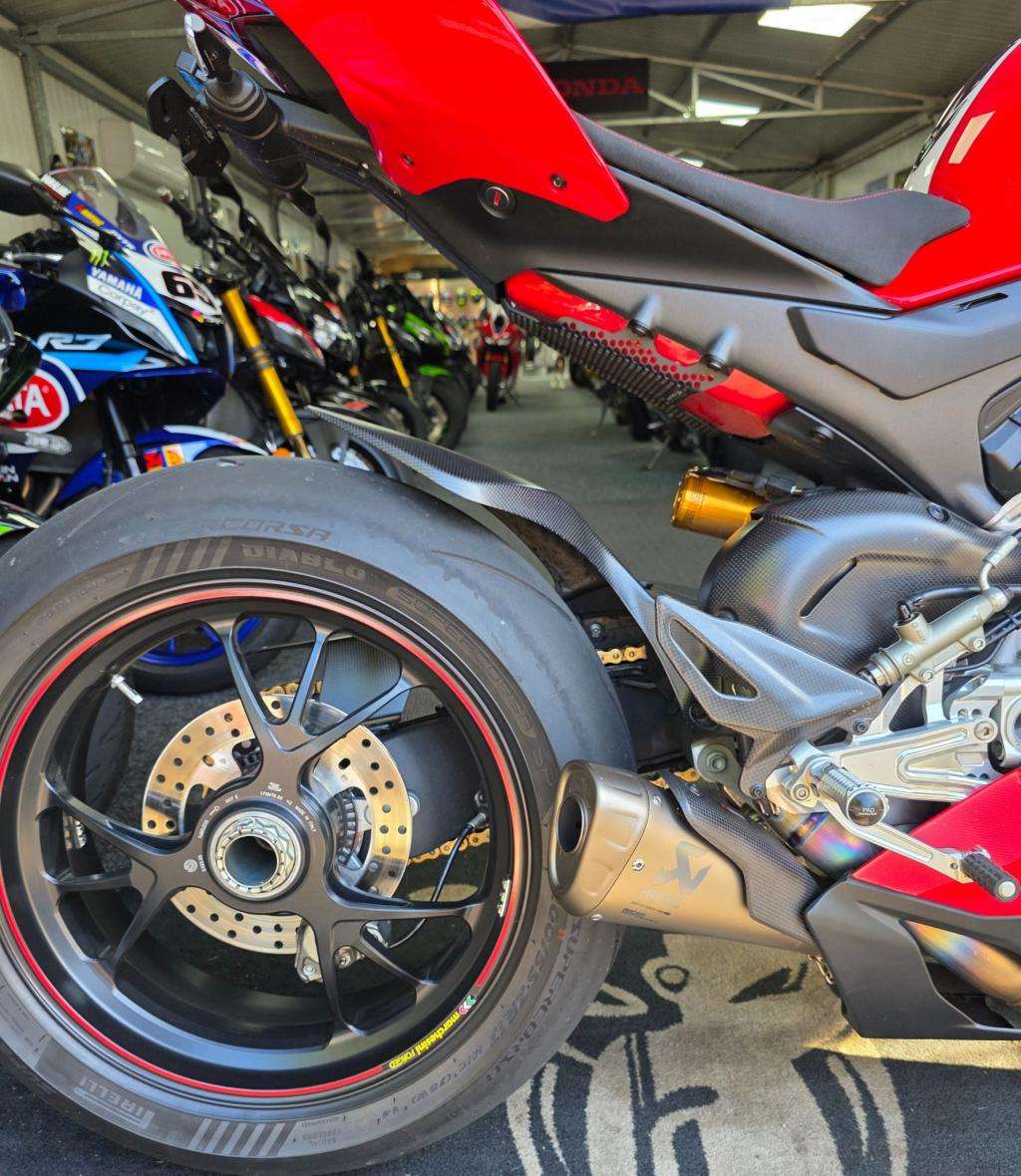 A 2018 DUCATI PANIGALE V4 SPECIALE Panigale V4 A 2018 DUCATI PANIGALE V4 SPECIALE Panigale V4