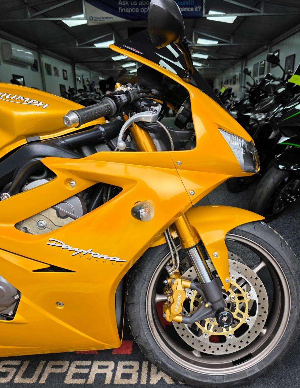 A 2007 TRIUMPH DAYTONA 675 A 2007 TRIUMPH DAYTONA 675