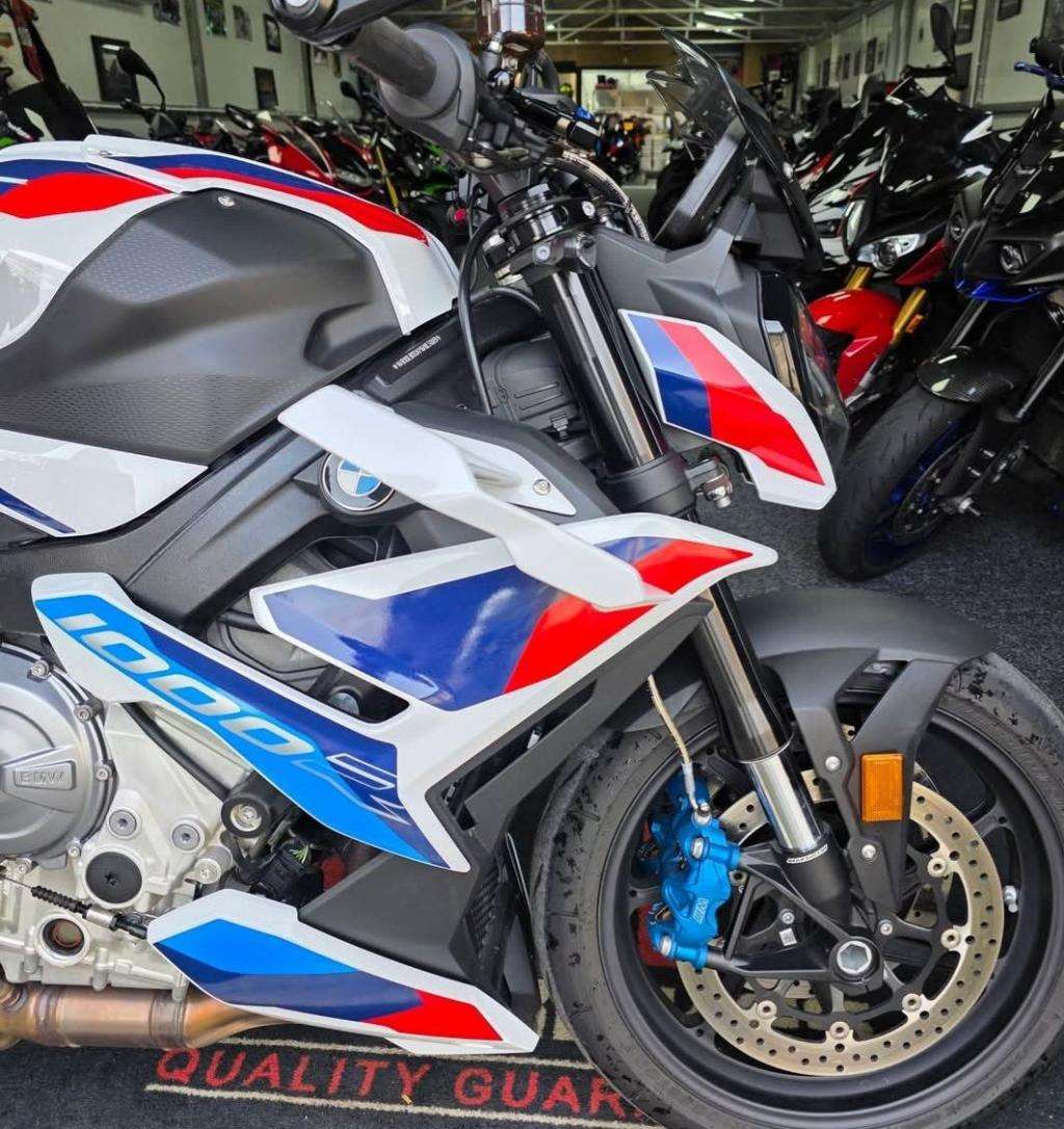 A 2023 BMW M 1000 R A 2023 BMW M 1000 R