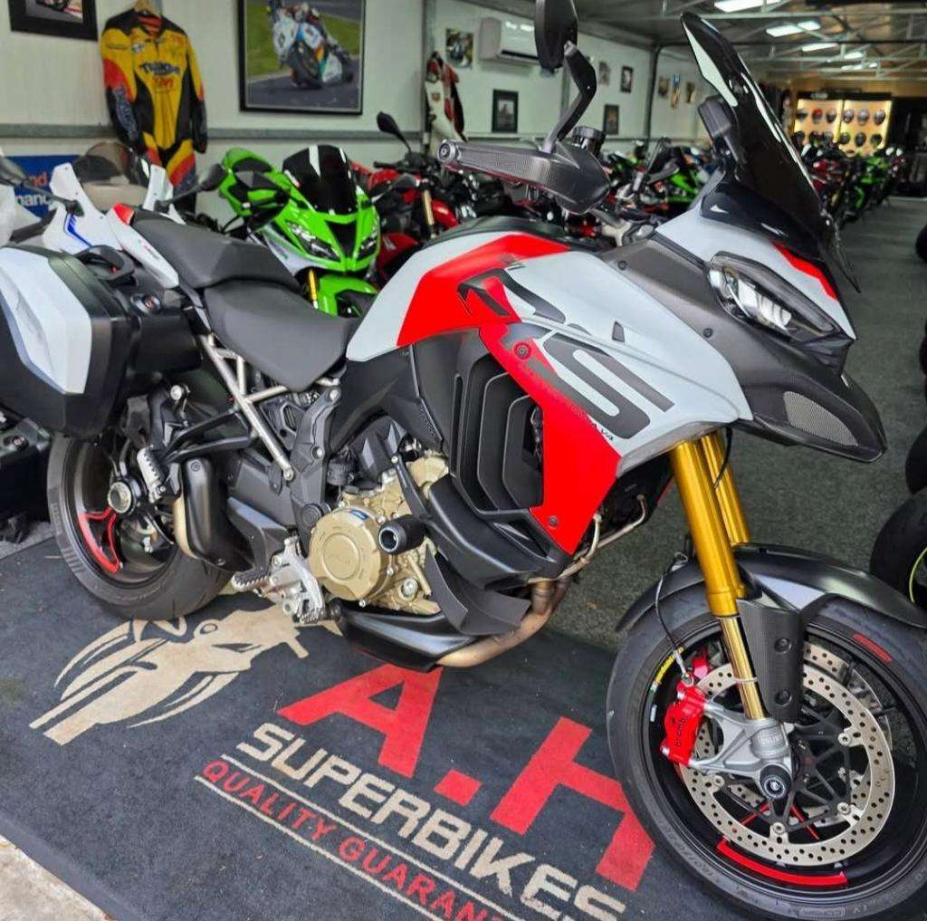 A 2024 DUCATI MULTISTRADA V4 1103 Multistrada V4 Rs A 2024 DUCATI MULTISTRADA V4 1103 Multistrada V4 Rs