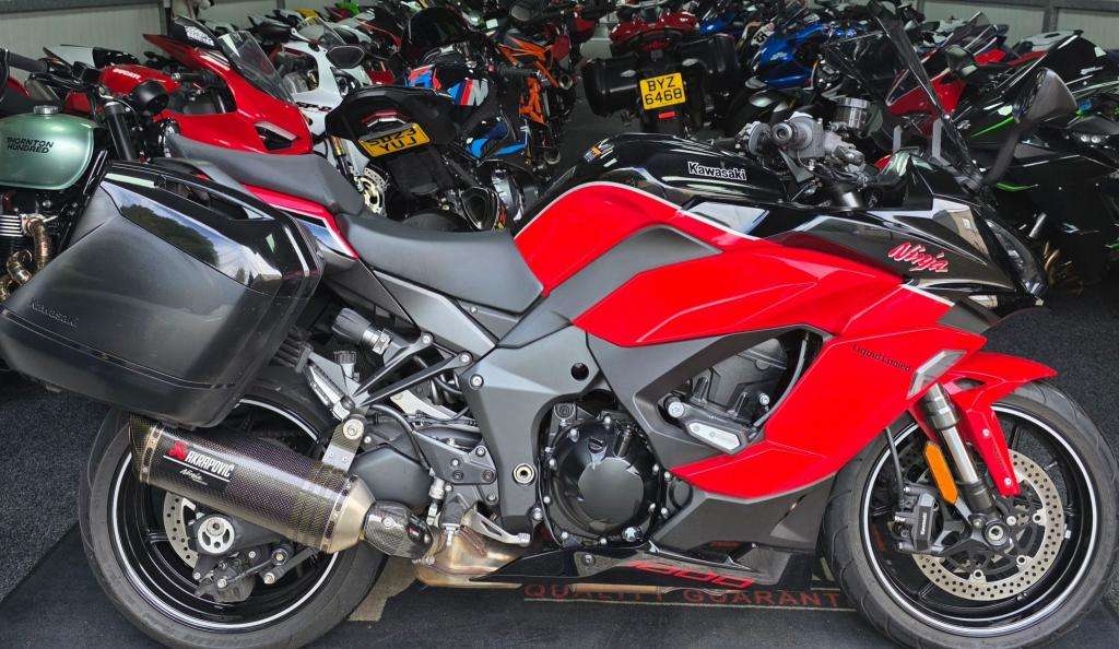 A 2024 KAWASAKI NINJA 1000 SX Zx 1002 Krfbn 40th Anniversary A 2024 KAWASAKI NINJA 1000 SX Zx 1002 Krfbn 40th Anniversary