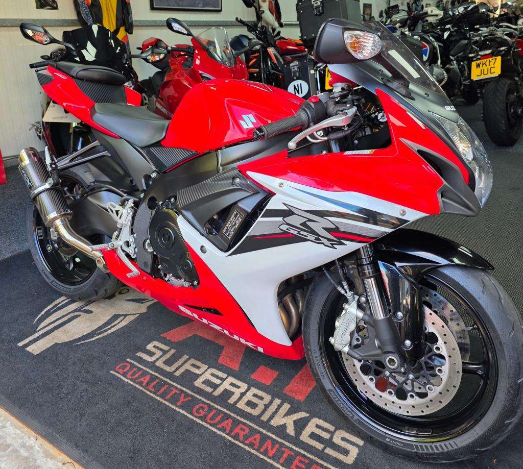 A 2013 SUZUKI GSXR 600 L3 Gsxr 600 A 2013 SUZUKI GSXR 600 L3 Gsxr 600