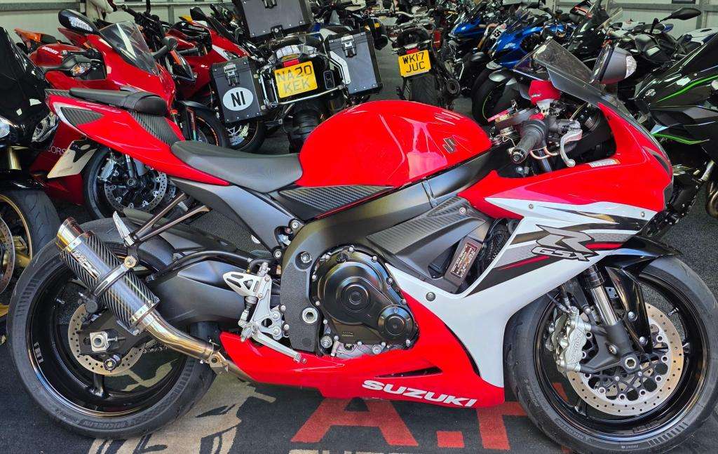A 2013 SUZUKI GSXR 600 L3 Gsxr 600 A 2013 SUZUKI GSXR 600 L3 Gsxr 600