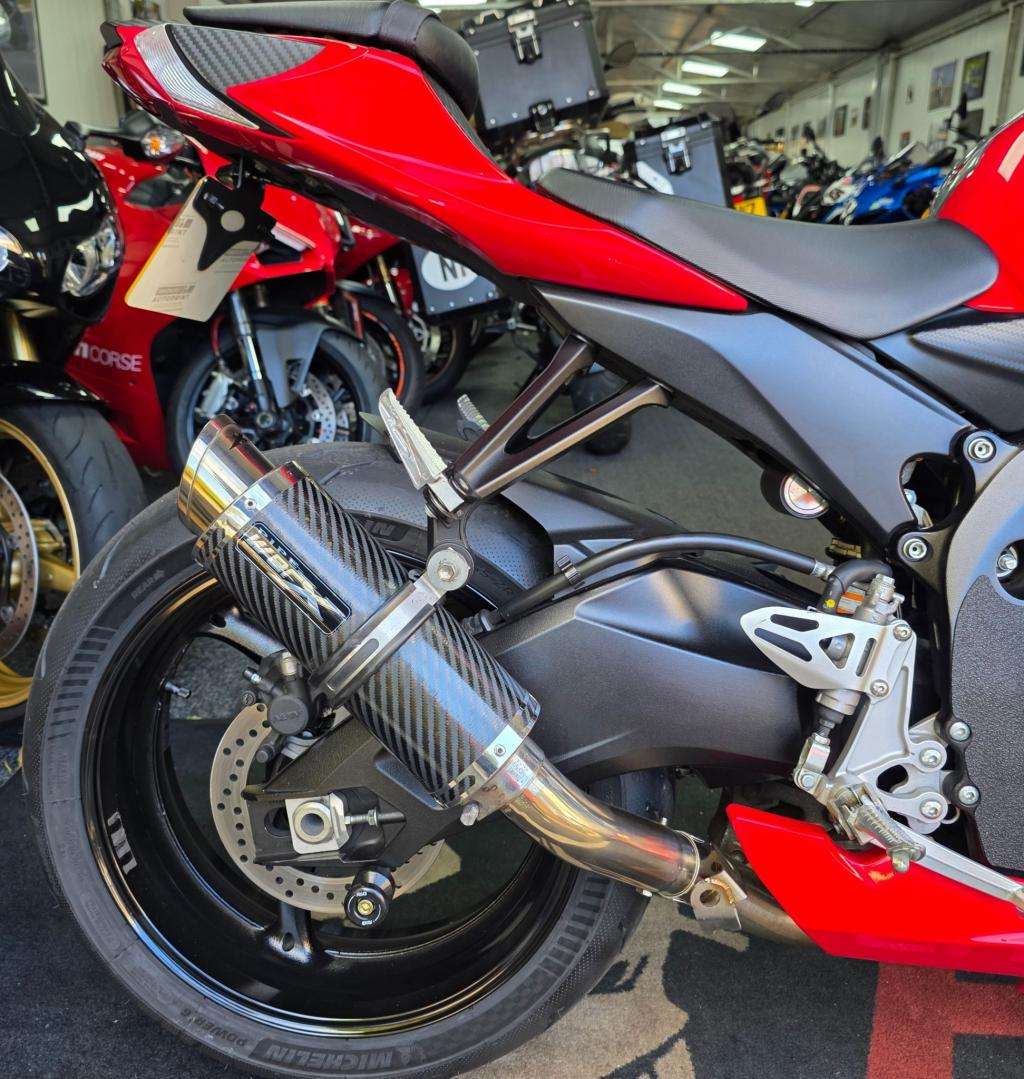 A 2013 SUZUKI GSXR 600 L3 Gsxr 600 A 2013 SUZUKI GSXR 600 L3 Gsxr 600