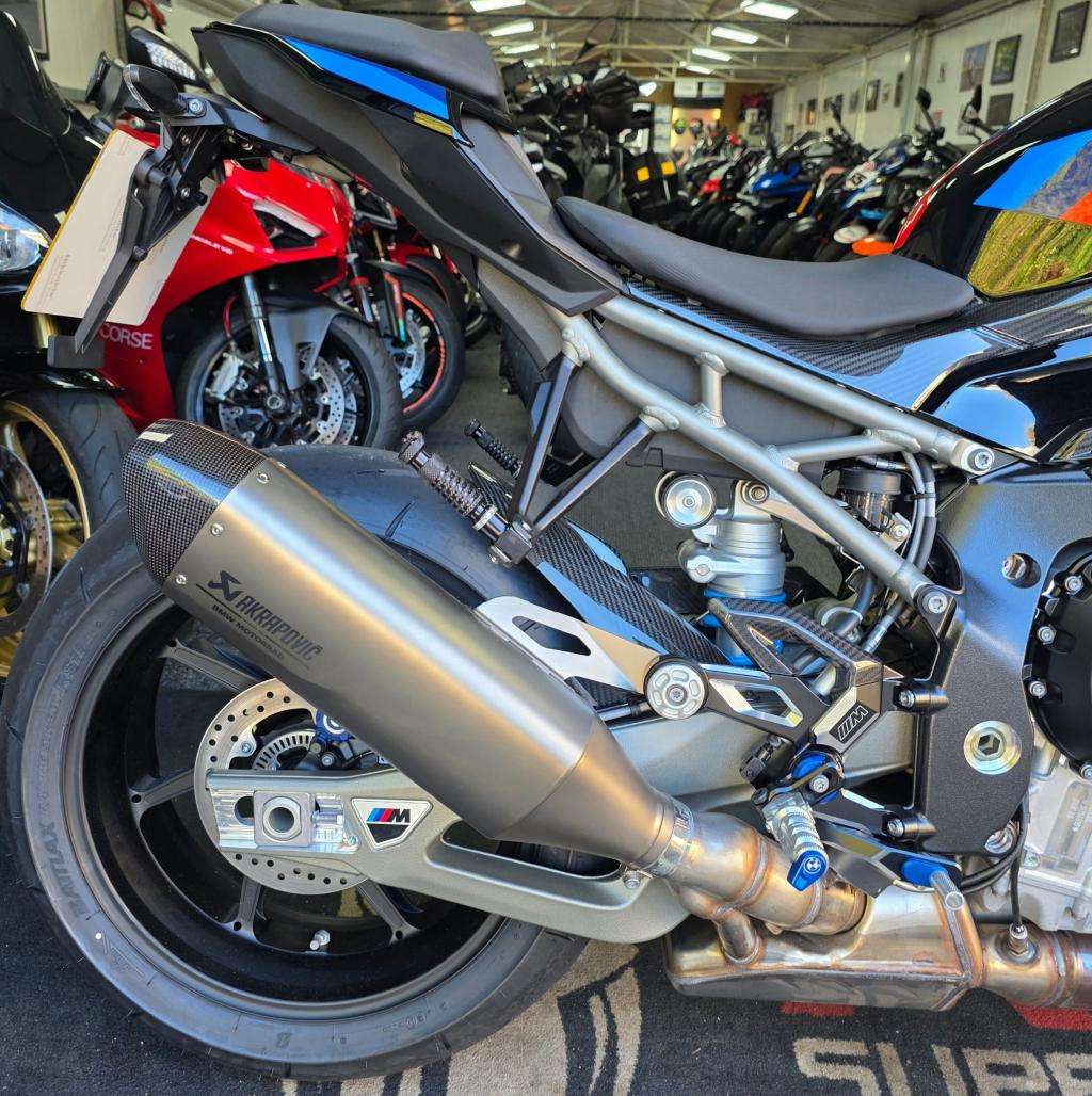 A 2026 BMW M 1000 R A 2026 BMW M 1000 R