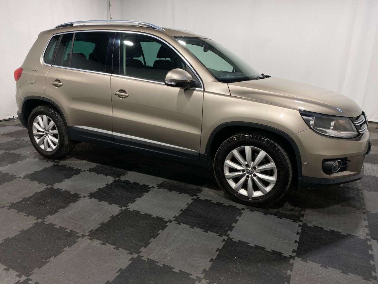 2015 VOLKSWAGEN TIGUAN 2015 VOLKSWAGEN TIGUAN
