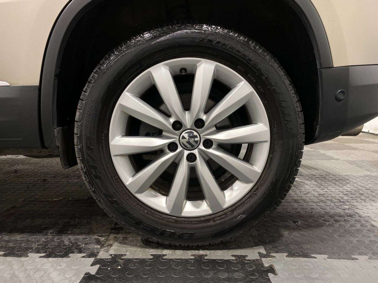 2015 VOLKSWAGEN TIGUAN 2015 VOLKSWAGEN TIGUAN