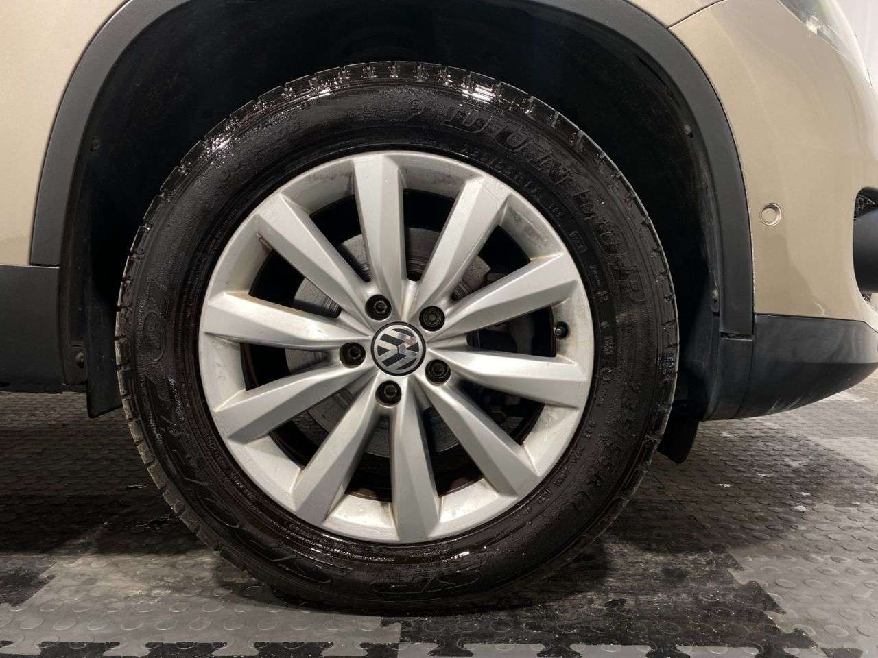 2015 VOLKSWAGEN TIGUAN 2015 VOLKSWAGEN TIGUAN