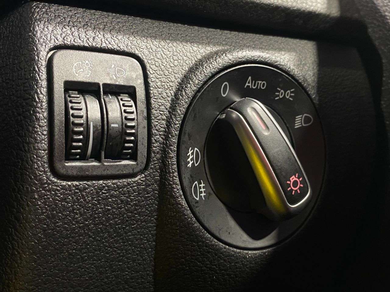 2015 VOLKSWAGEN TIGUAN 2015 VOLKSWAGEN TIGUAN