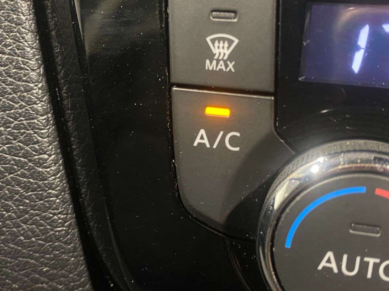 2015 NISSAN QASHQAI 2015 NISSAN QASHQAI