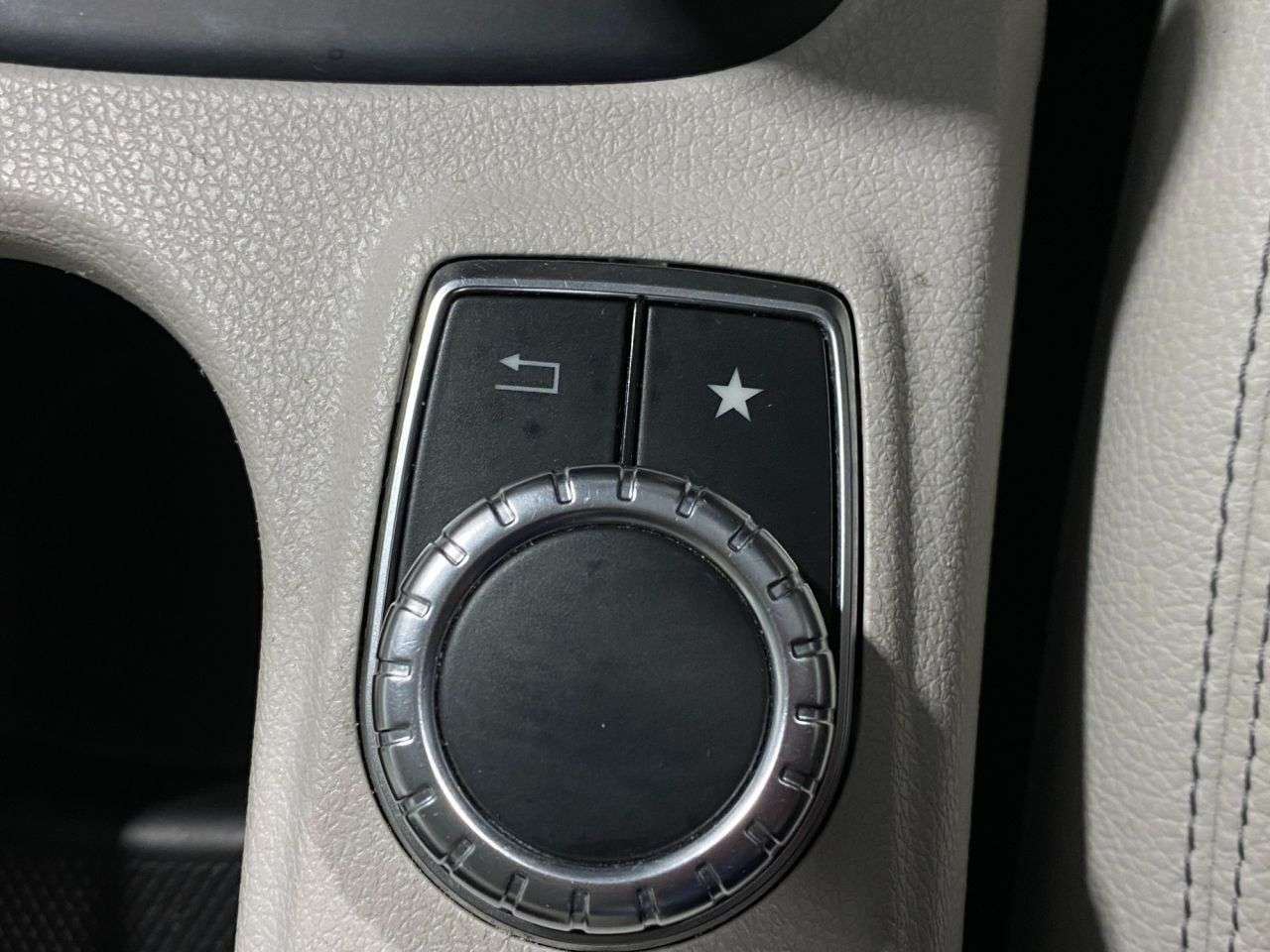 2016 MERCEDES A-CLASS 2016 MERCEDES A-CLASS