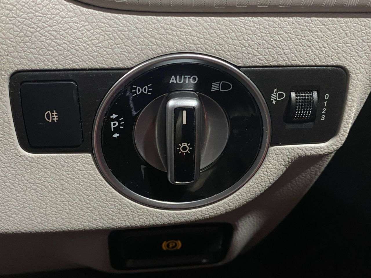 2016 MERCEDES A-CLASS 2016 MERCEDES A-CLASS