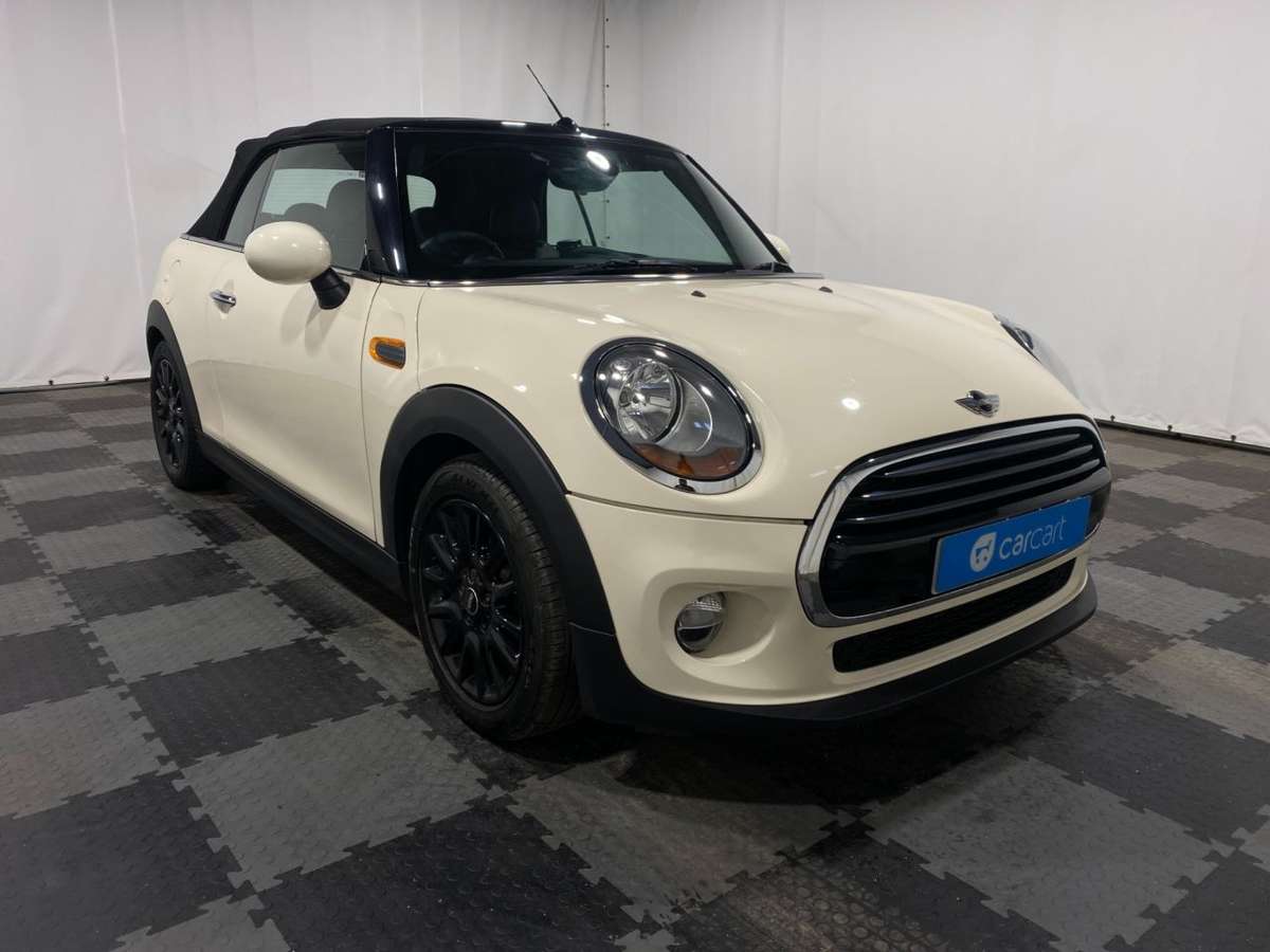 Check out this Mini Convertible 2016 Diesel Manual