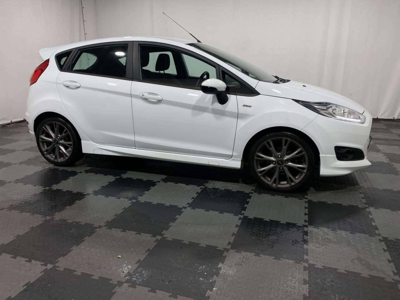 2017 FORD FIESTA 2017 FORD FIESTA