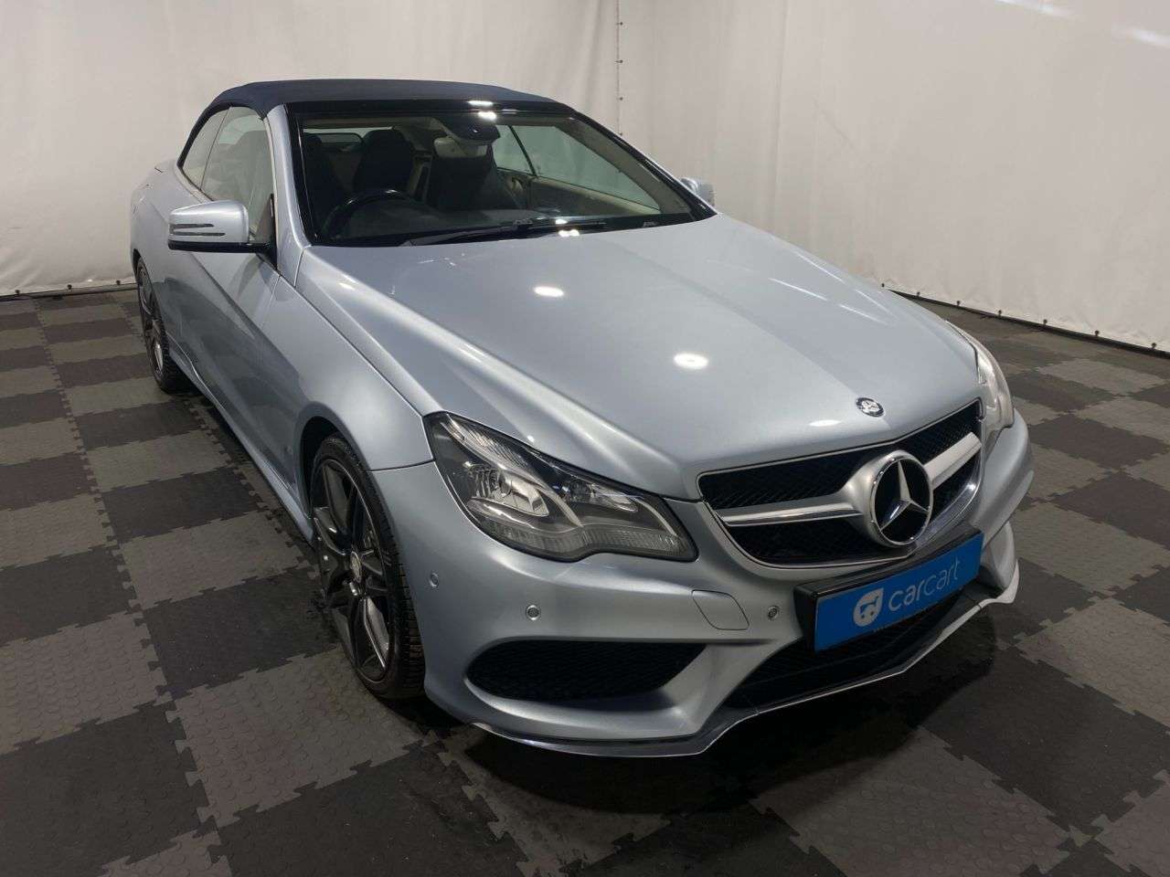A 2014 MERCEDES-BENZ E-CLASS 2.1 E250 CDI AMG Line Cabriolet 2dr Diesel G-Tronic+ Euro 5 (s/s) (204 ps) A 2014 MERCEDES-BENZ E-CLASS 2.1 E250 CDI AMG Line Cabriolet 2dr Diesel G-Tronic+ Euro 5 (s/s) (204 ps)