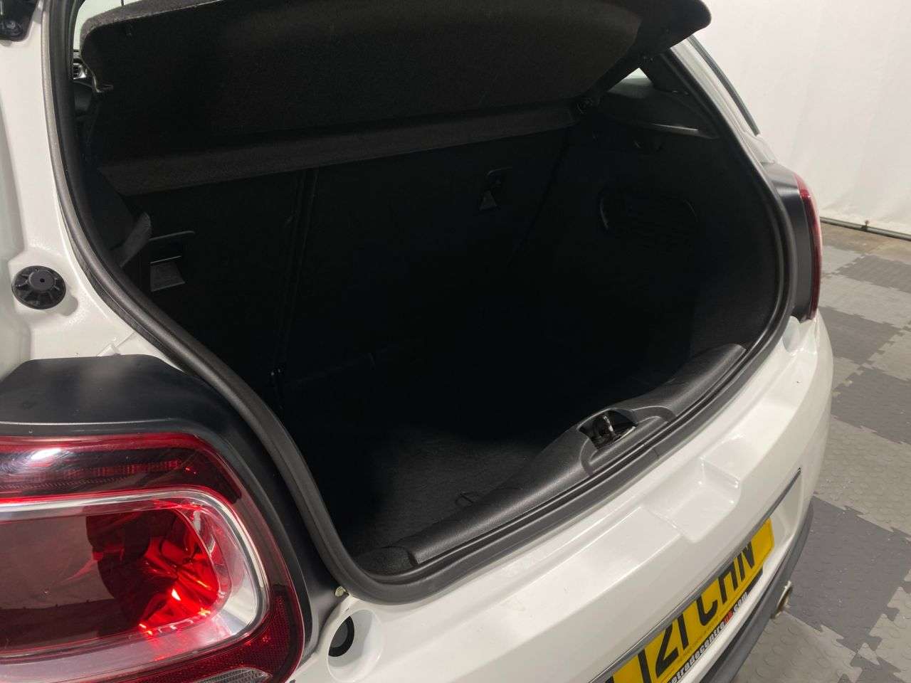 2017 DS AUTOMOBILES DS 3 2017 DS AUTOMOBILES DS 3