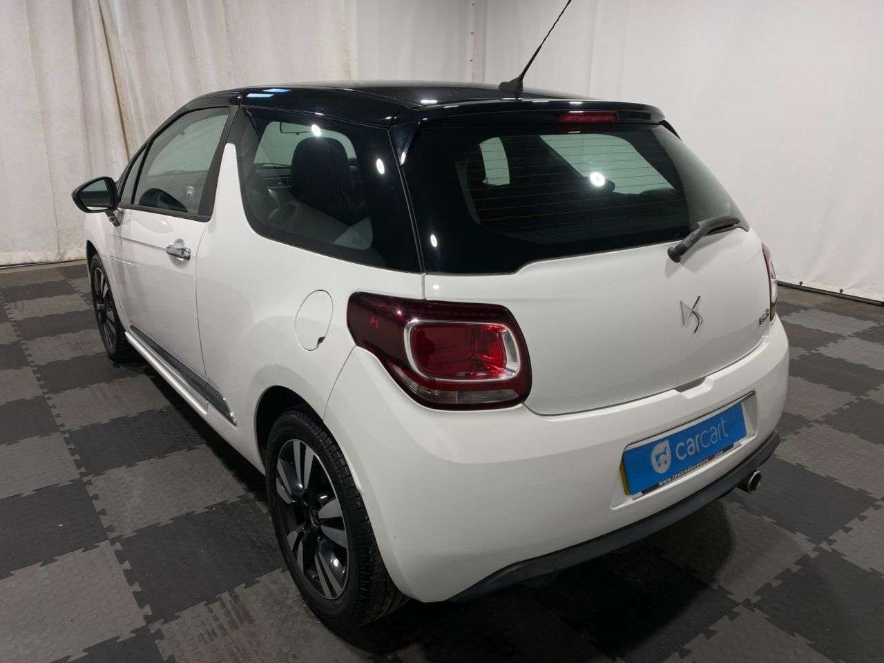 2017 DS AUTOMOBILES DS 3 2017 DS AUTOMOBILES DS 3