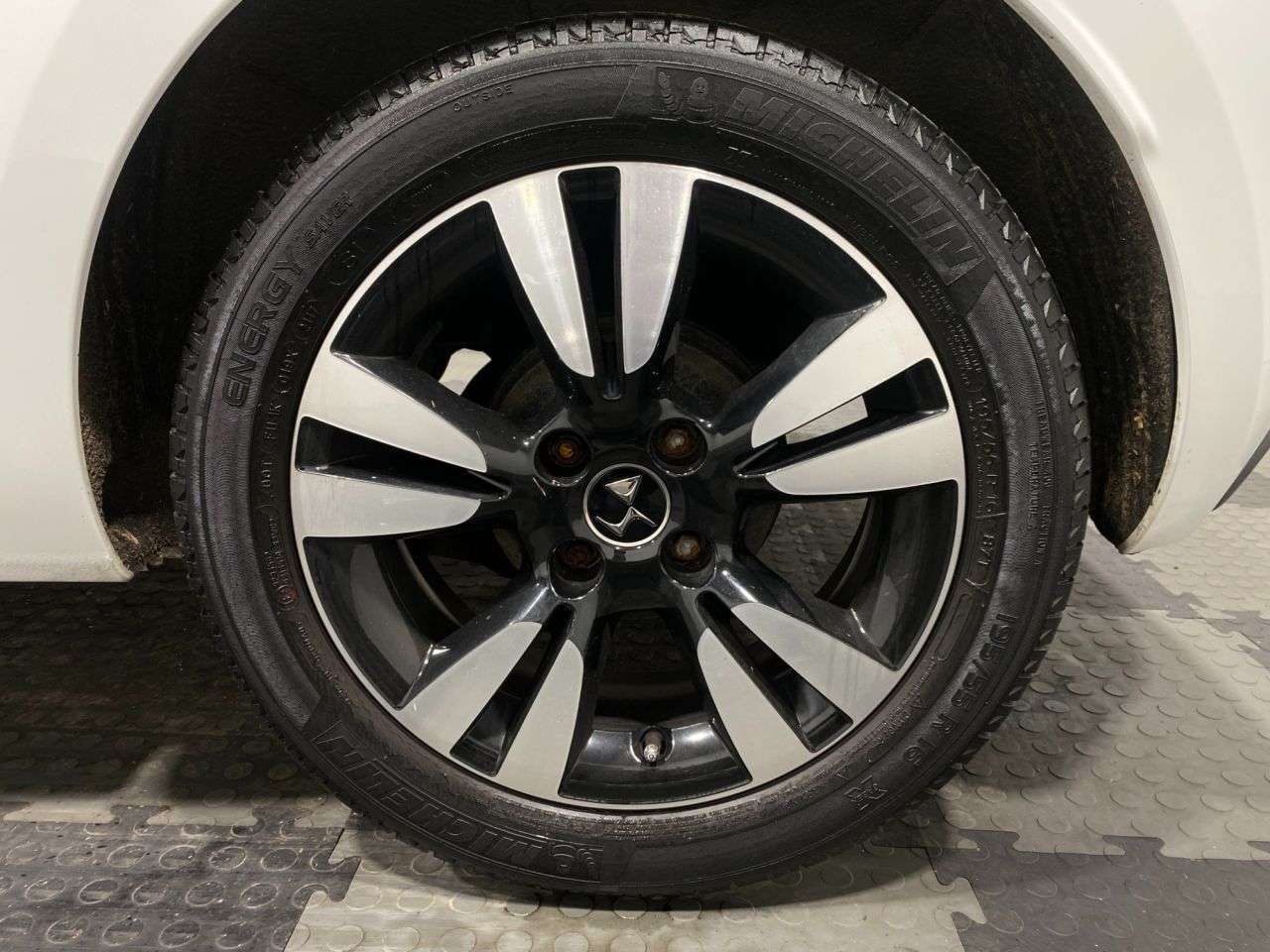 2017 DS AUTOMOBILES DS 3 2017 DS AUTOMOBILES DS 3