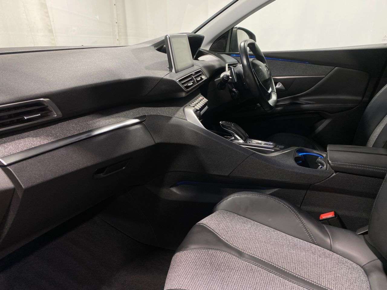 2017 PEUGEOT 3008 2017 PEUGEOT 3008