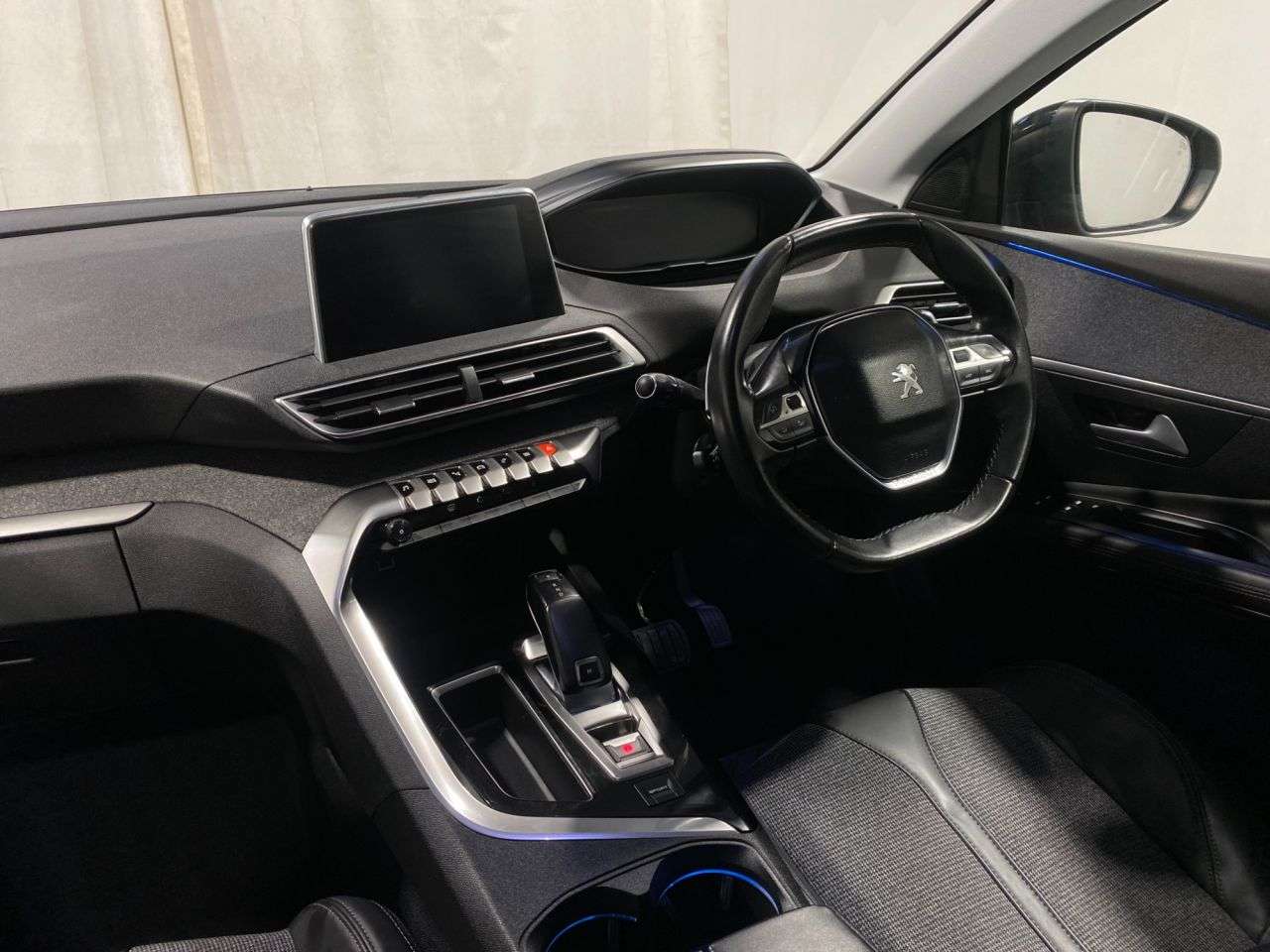 2017 PEUGEOT 3008 2017 PEUGEOT 3008