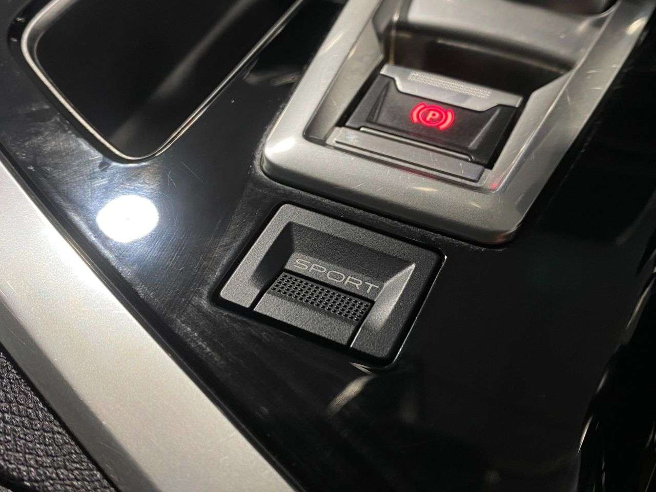 2017 PEUGEOT 3008 2017 PEUGEOT 3008