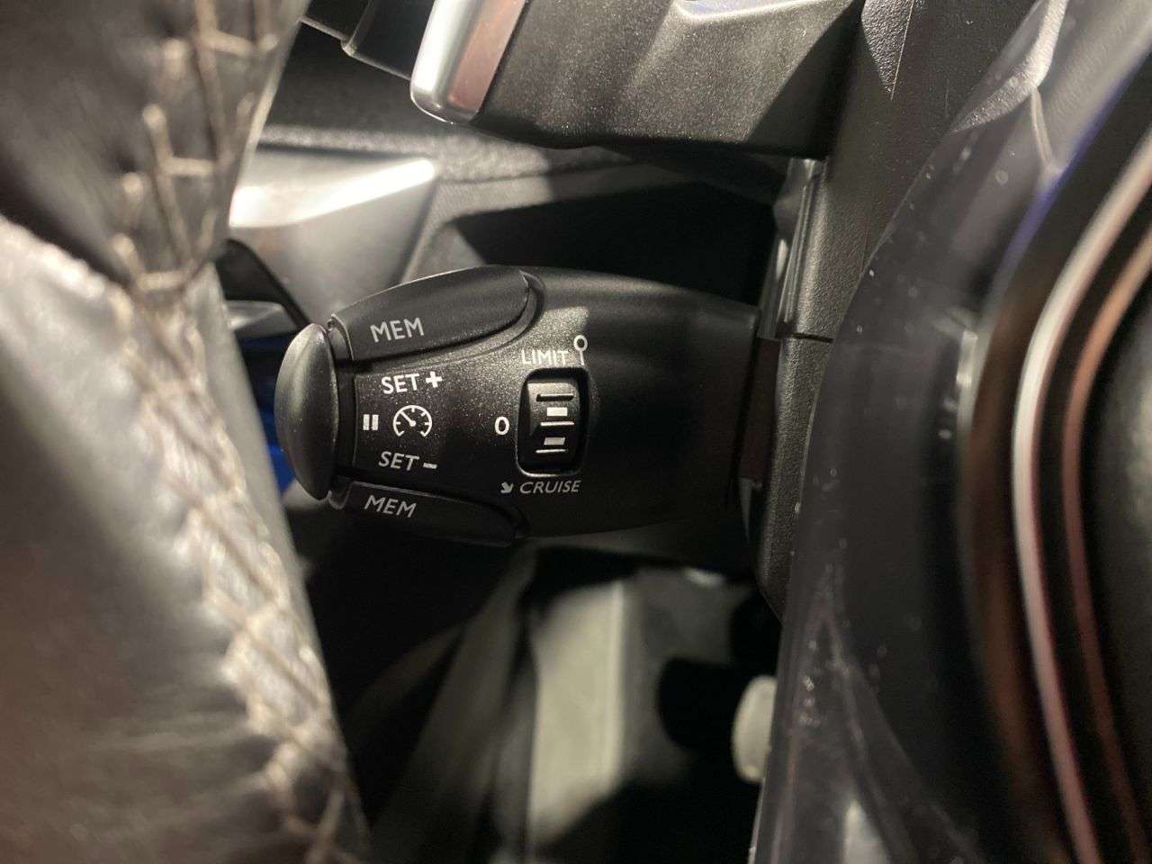 2017 PEUGEOT 3008 2017 PEUGEOT 3008