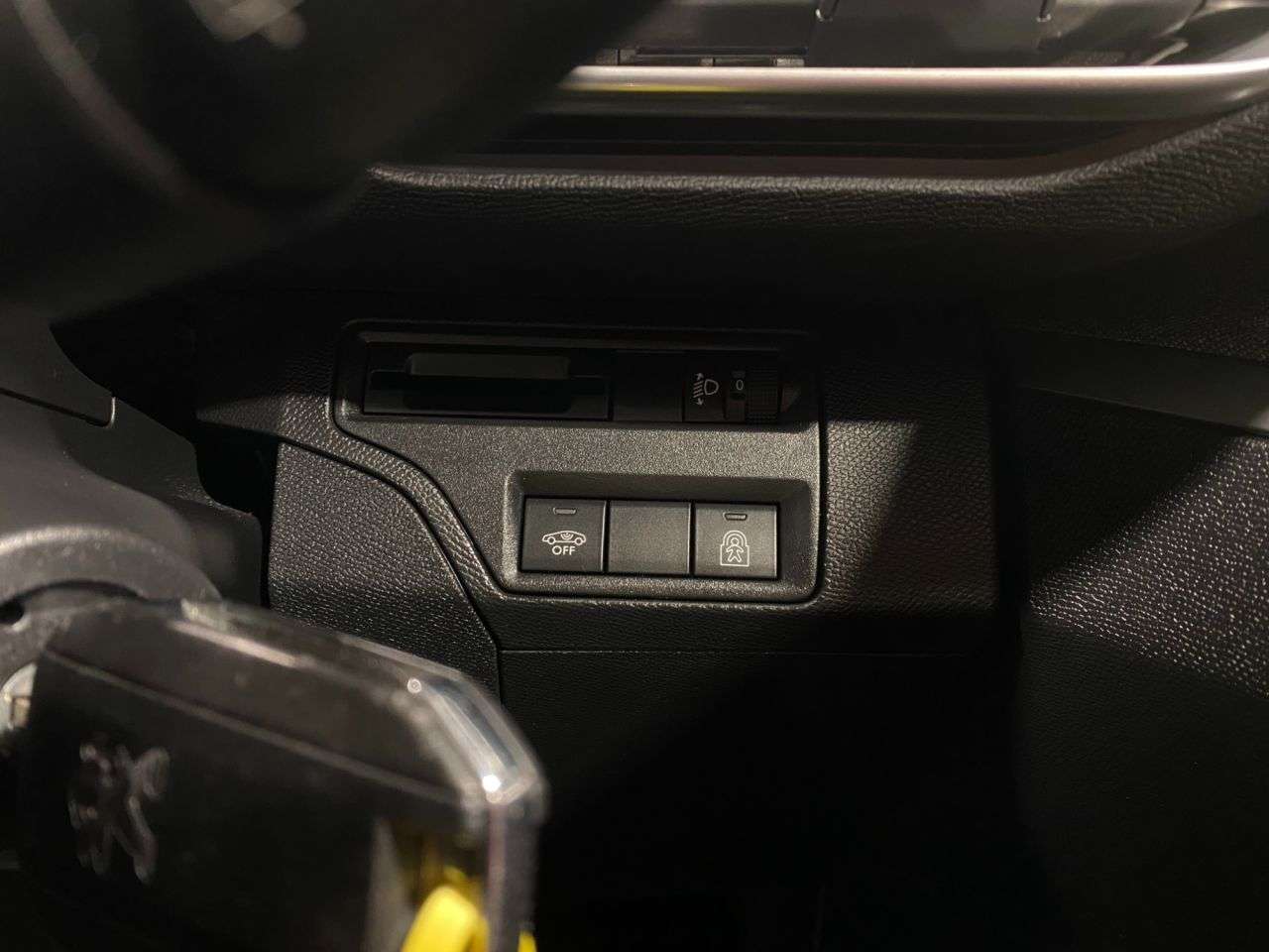 2017 PEUGEOT 3008 2017 PEUGEOT 3008