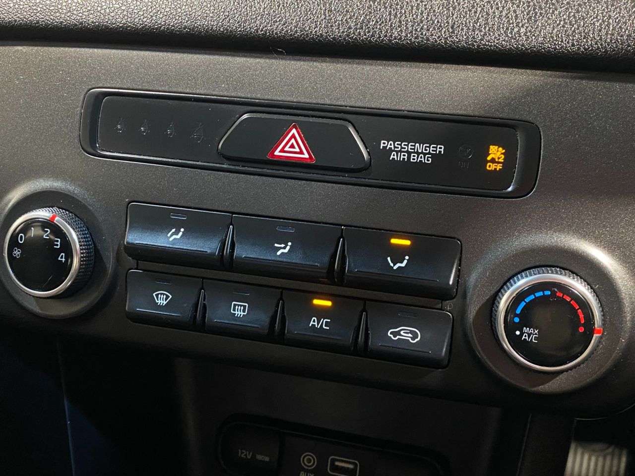 2017 KIA SPORTAGE 2017 KIA SPORTAGE