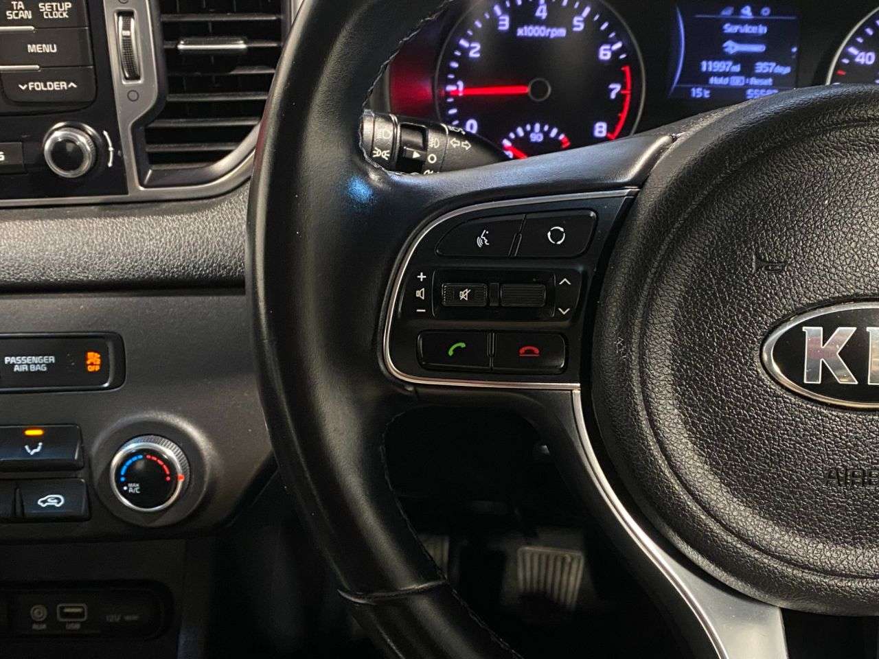 2017 KIA SPORTAGE 2017 KIA SPORTAGE